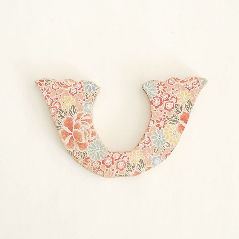 裏は花柄の鍬形です