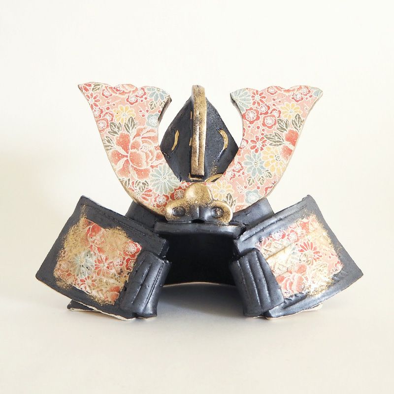 かわいらしい花柄でやわらかな雰囲気に変身します