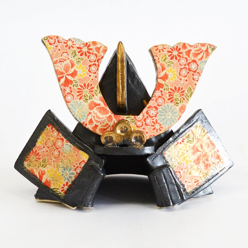 かわいらしい花柄でやわらかな雰囲気に変身します