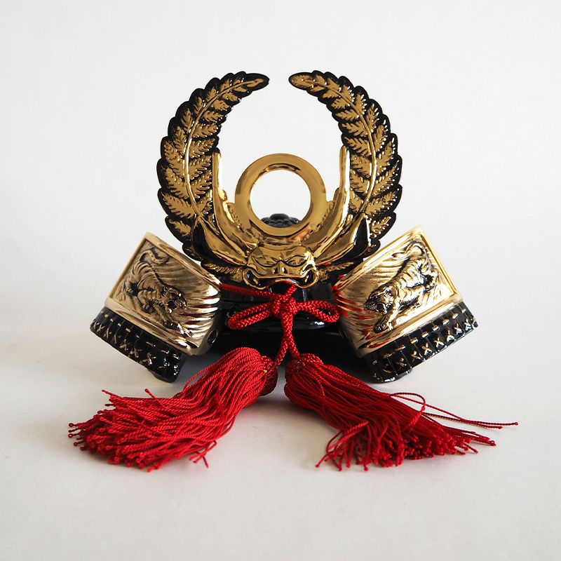 戦国武将兜 徳川家康公 座布団付｜和食器通販｜織部 Online Store【公式】