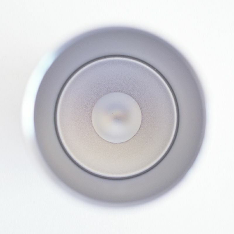 シンプルな作りのステンレス製