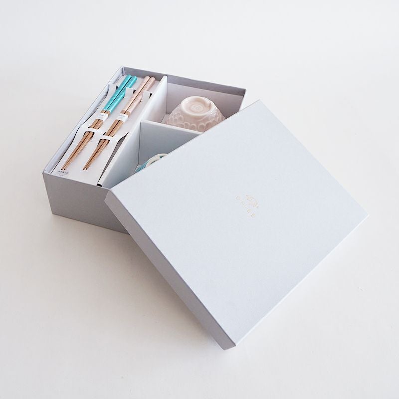 化粧箱に入り、贈り物におすすめのセットです