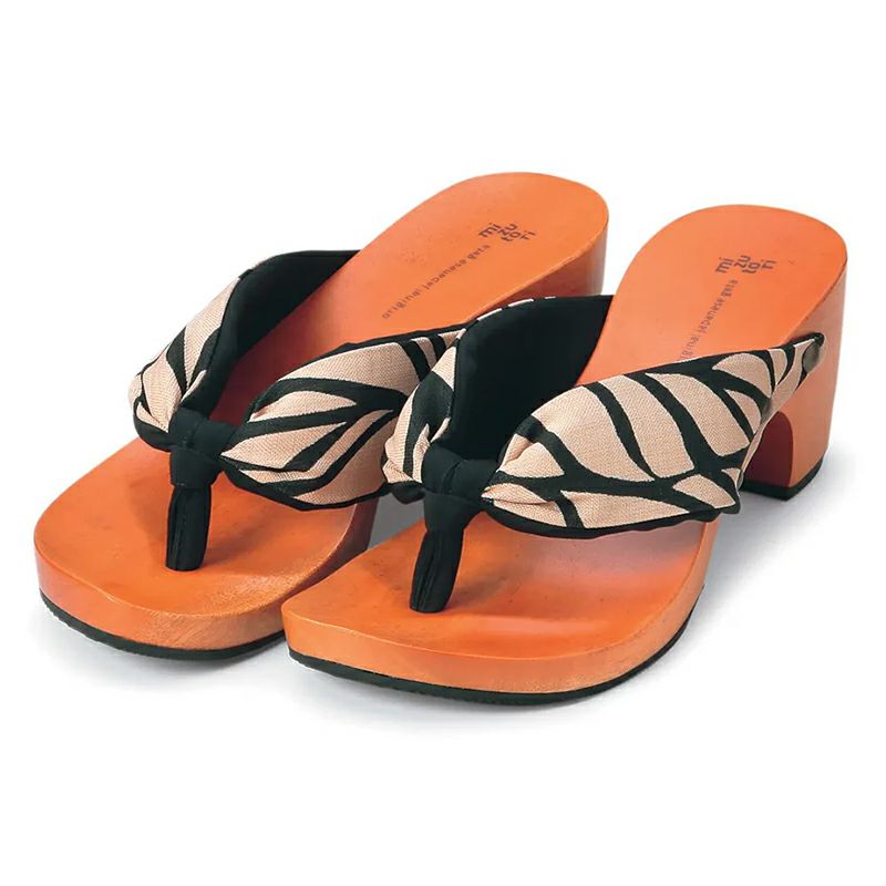 hitete下駄 スタンダードリーフ・ベージュ×黒／黒KC-18AM