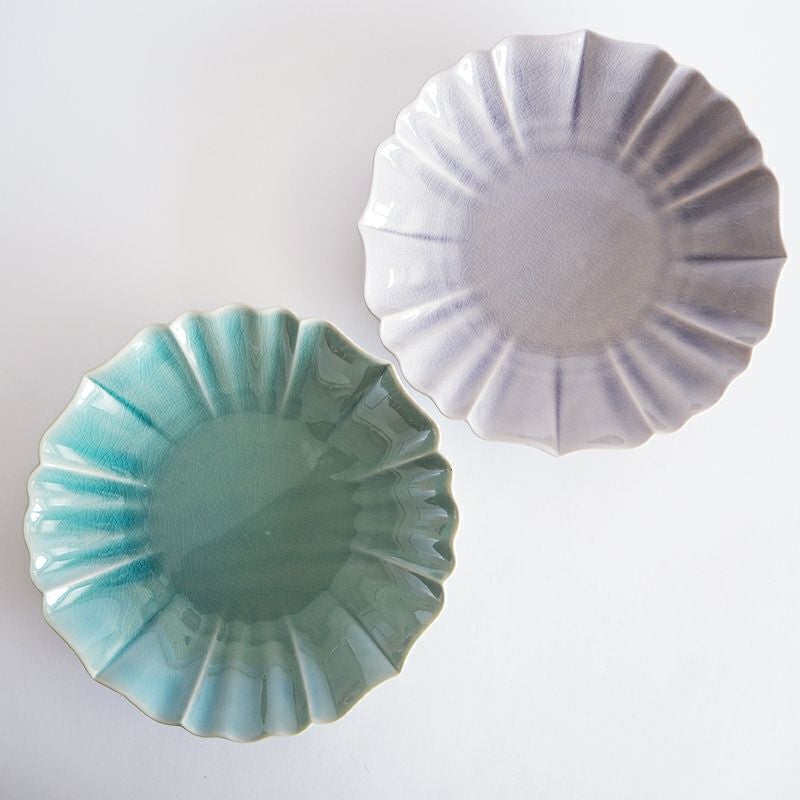 ラッフルラウンドプレート グリーンもございます