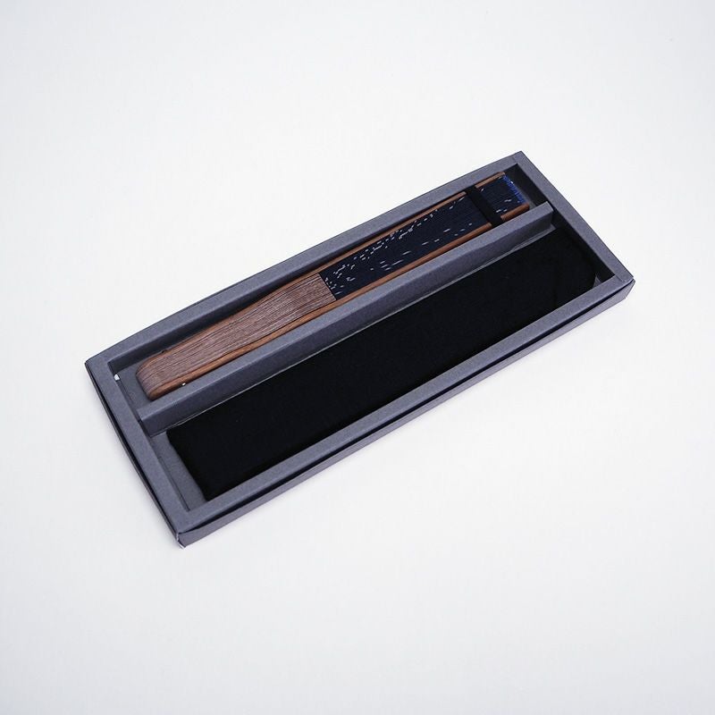 箱入りで贈り物にぴったりです