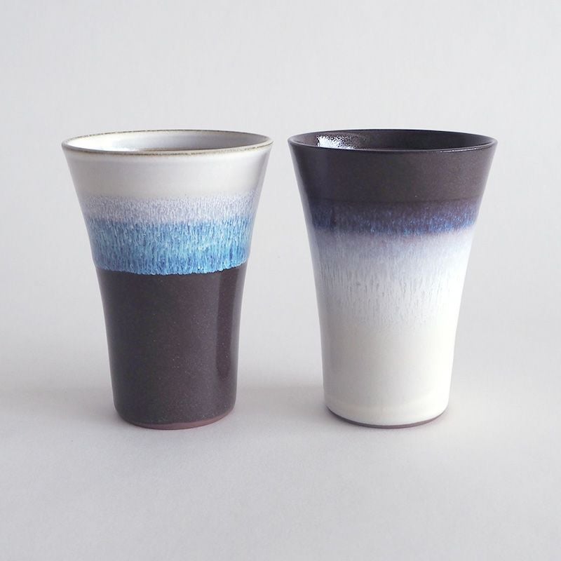 窯変による滲んだ色合いが印象的なビアグラスです