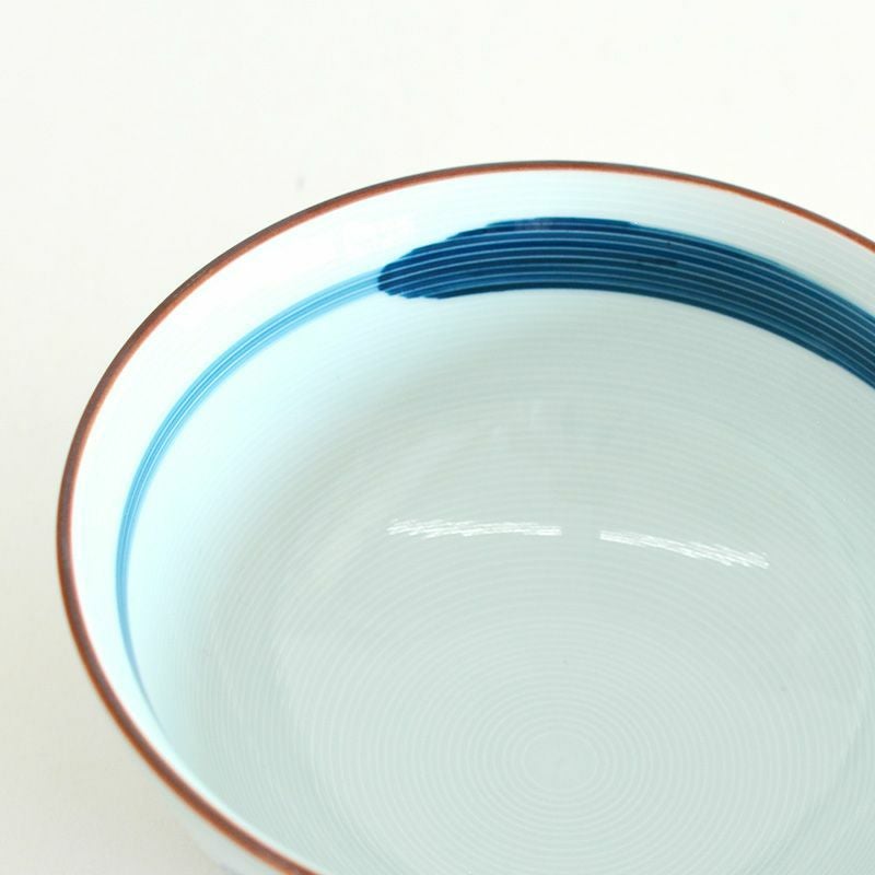 中には手描きで線が描かれています