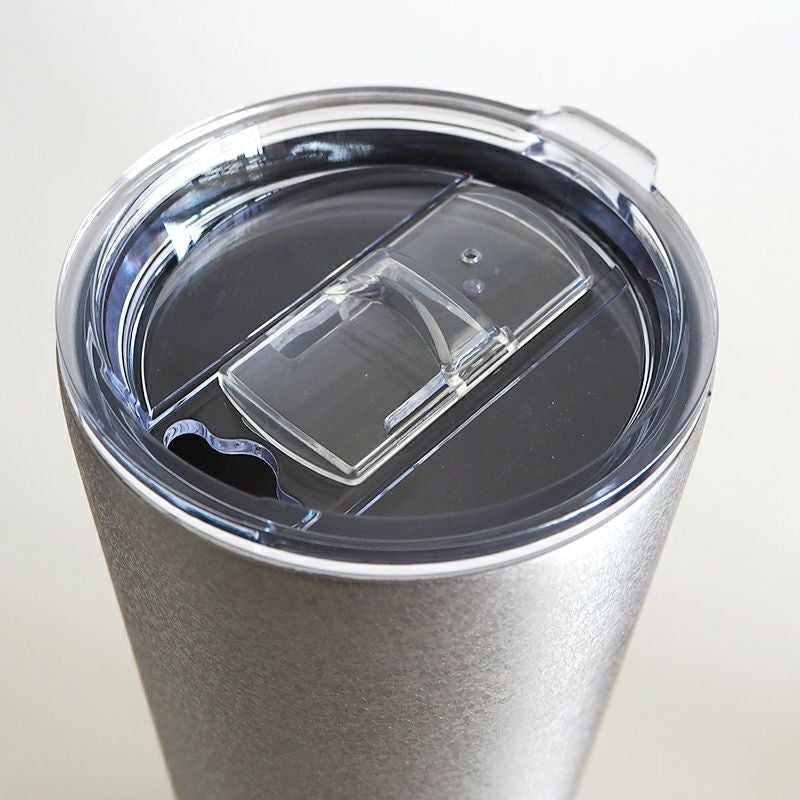 スライドして飲み口が開きます