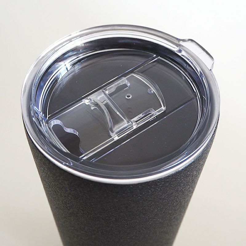 スライドして飲み口が開きます