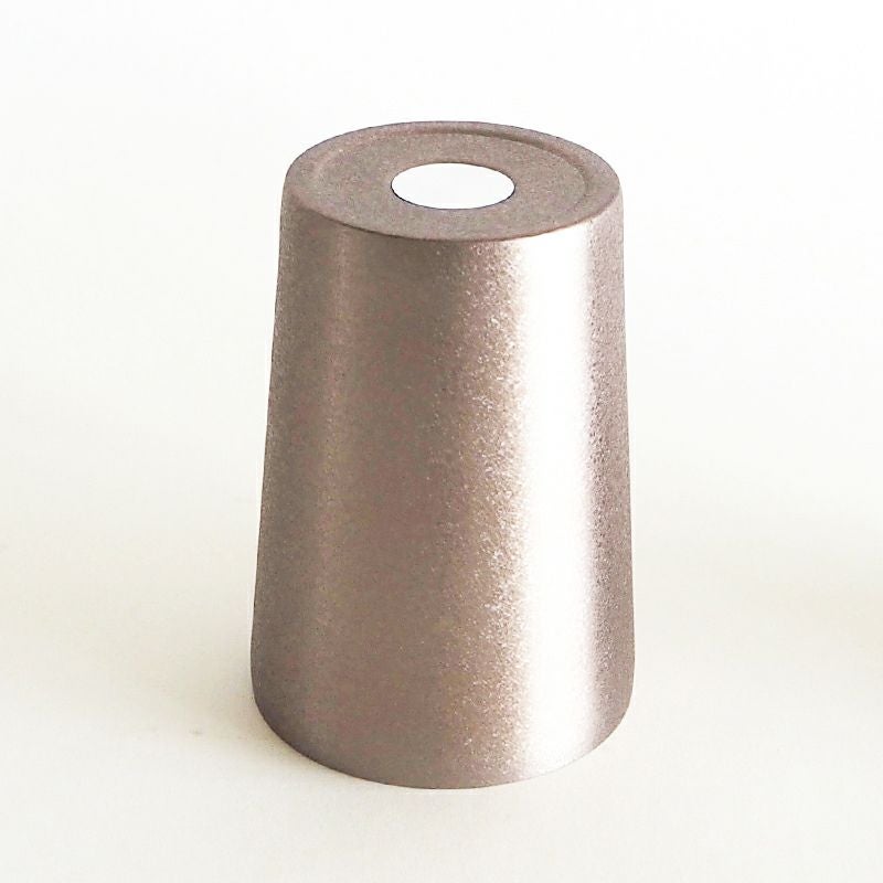 安定感のある形状です