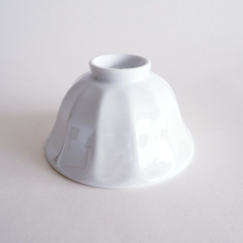 モダンなデザインは洋風のテーブルコーディネイトにも似合います