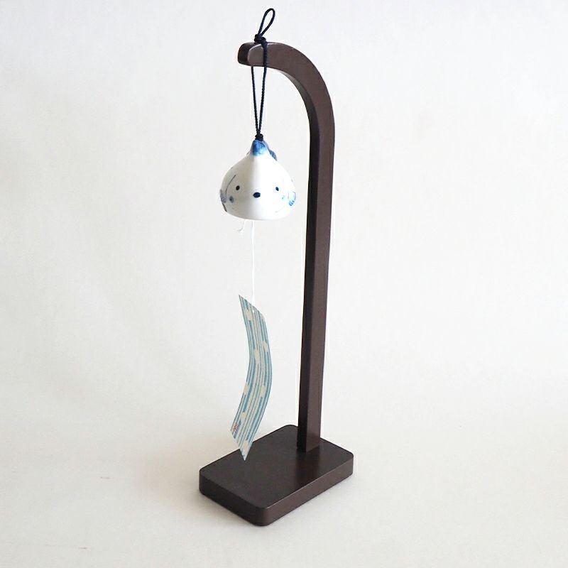 別売りの木製 吊るし 飾り台に吊るして使えます