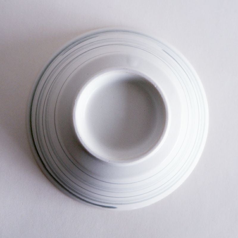 安定感のある形状です