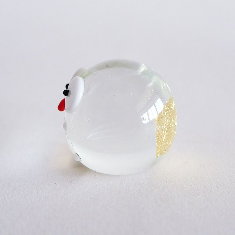 横から見た姿です