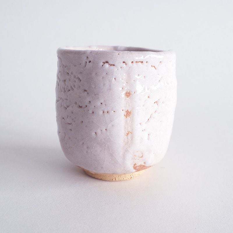 紅志野梅紋 湯呑｜和食器通販｜織部 Online Store【公式】