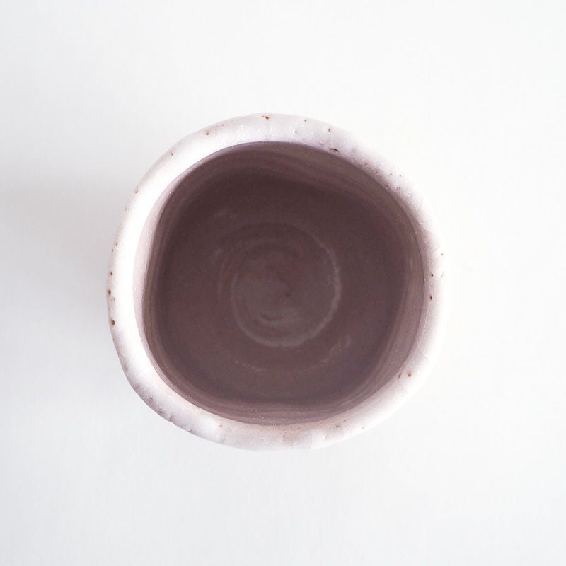 手作り特有の温かみのある形状です