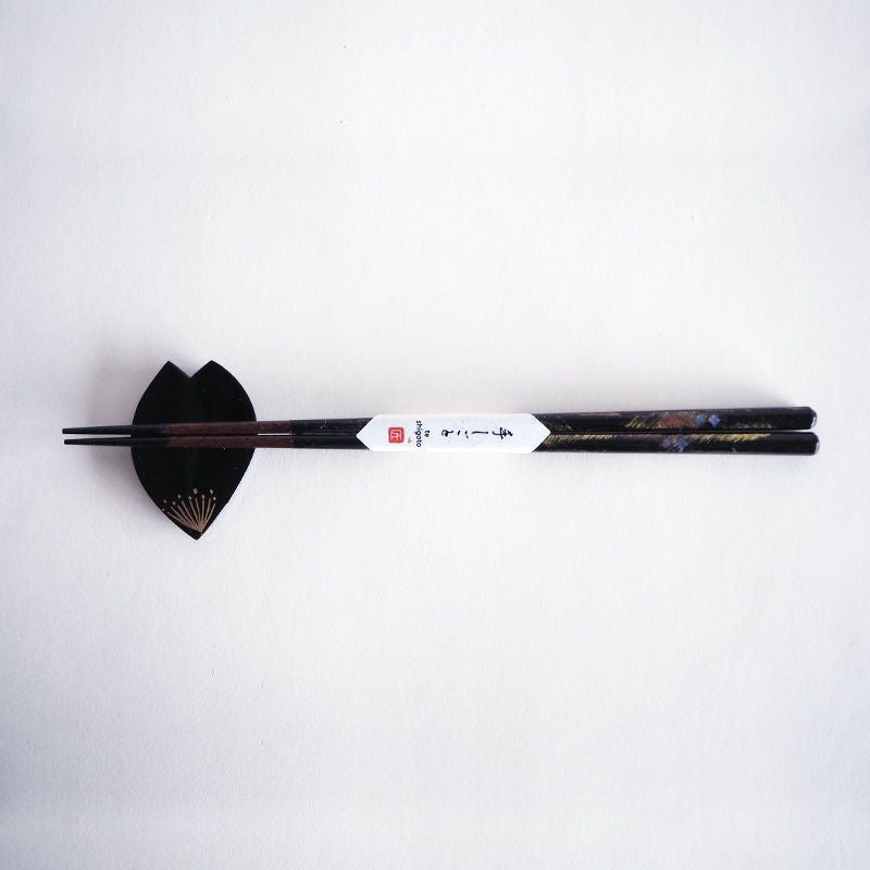 テーブルを華やかに演出します