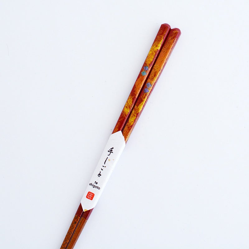 あわび貝がアクセントとなり華やかさを際立てます