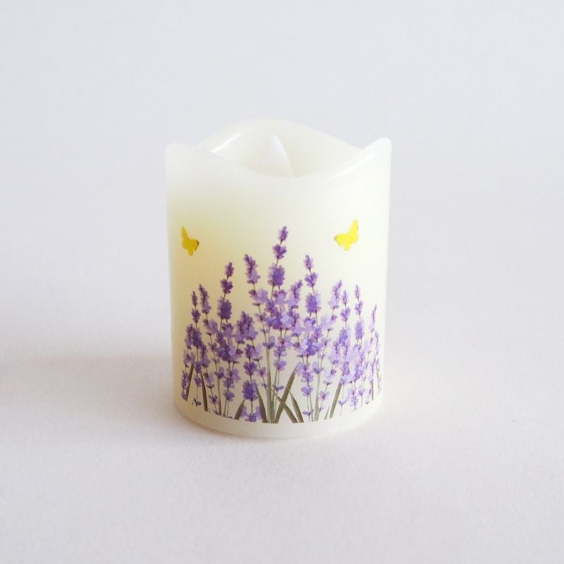 本物のロウ使用して作られています