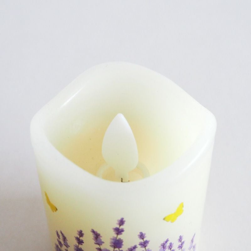 炎がゆらゆら揺れます