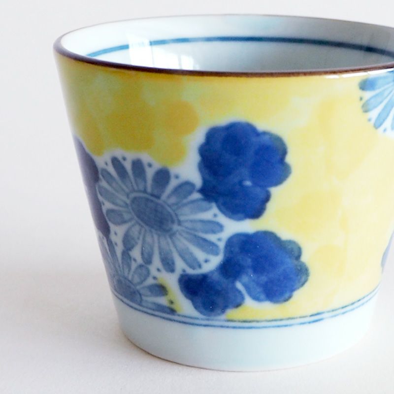 夏にに似合う爽やかな色合いです