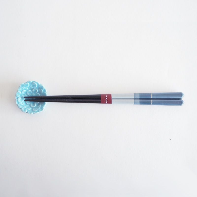 箸を置いたイメージです