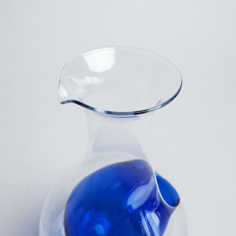 注ぎやすい口縁