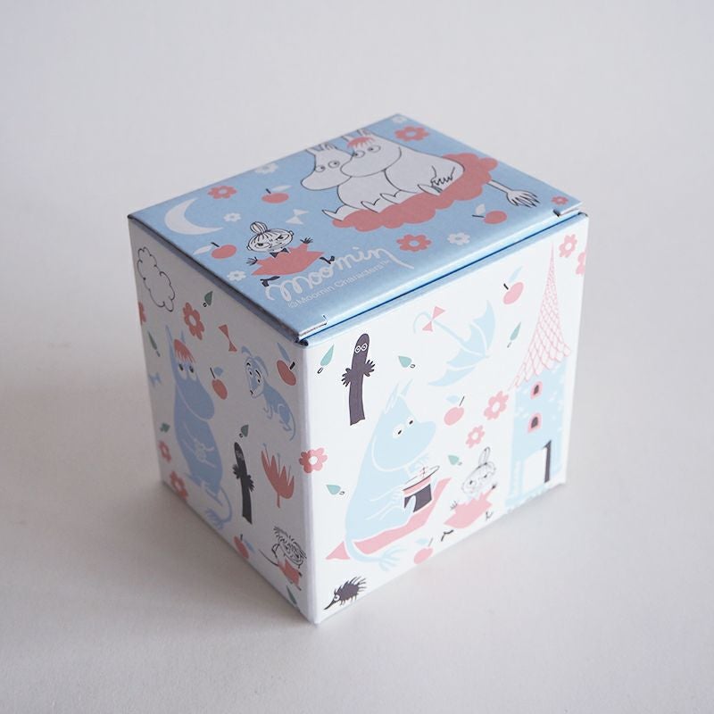 ムーミンと仲間たちが描かれたパッケージです