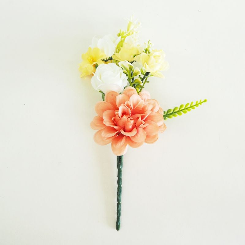 お手入れ不要でいつでもきれいなお花をお供えしておけます