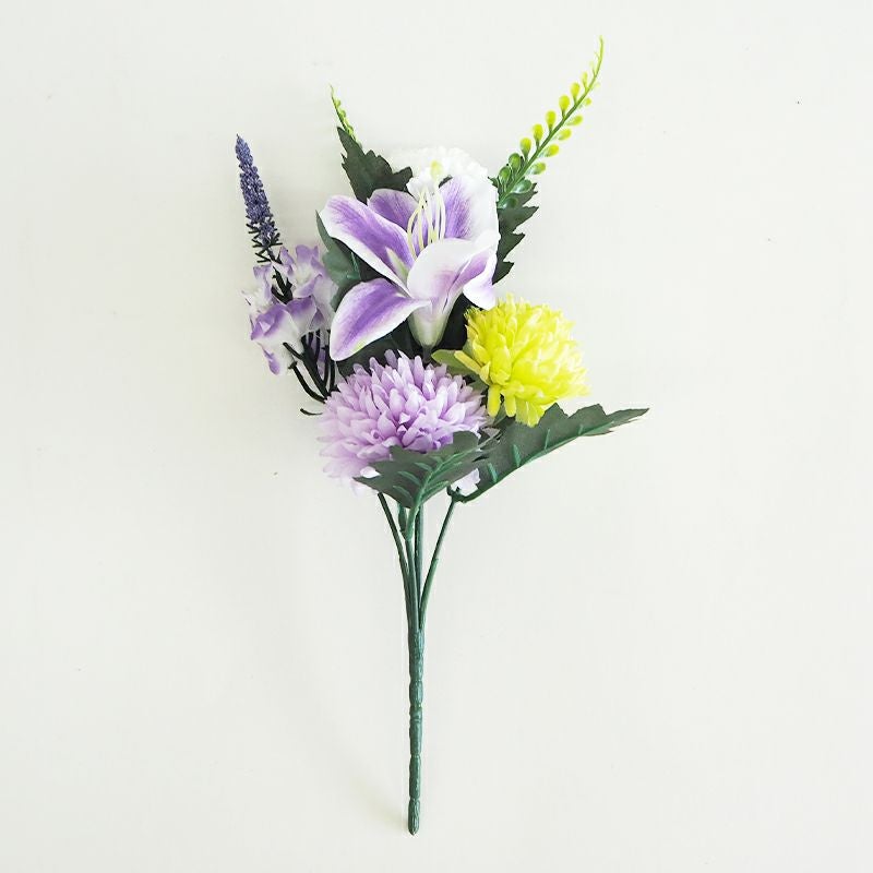 お手入れ不要でいつでもきれいなお花をお供えしておけます
