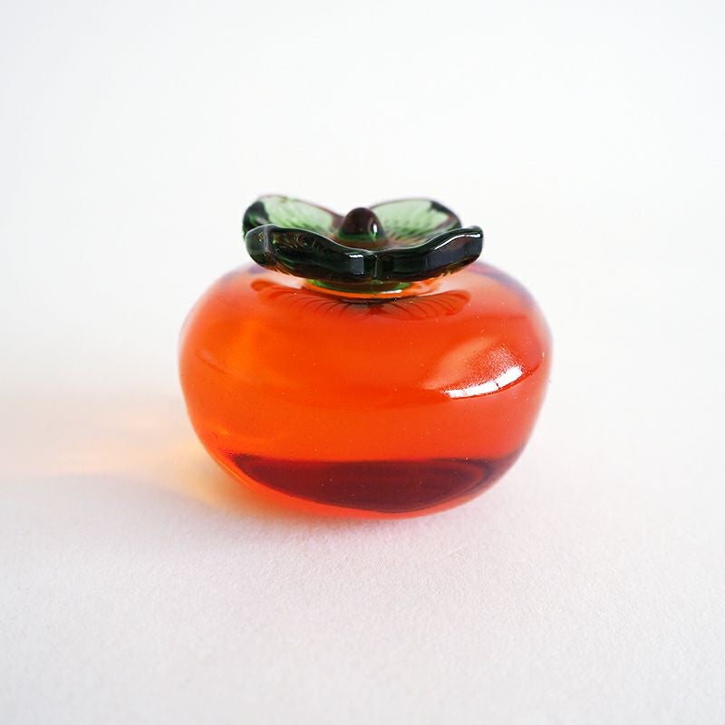 透明感のある涼し気なフルーツです