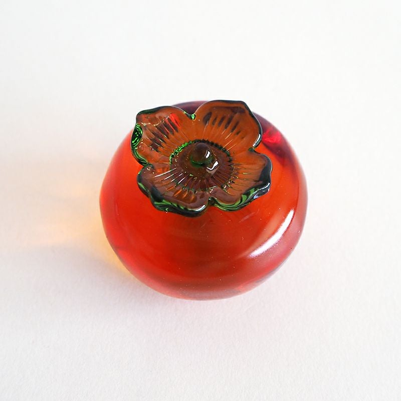 手のひらにのるかわいいサイズです