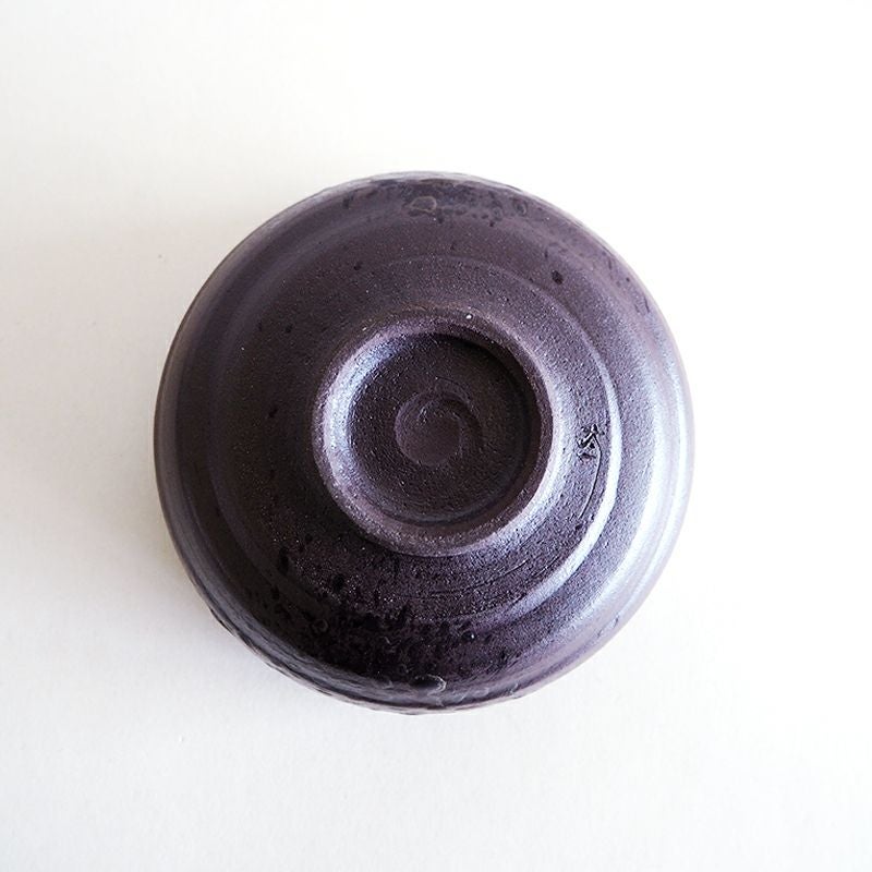 高台は素焼き状になっています