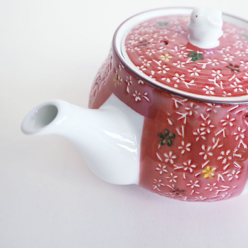 こぼれにくい注ぎ口です