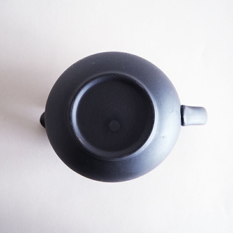 安定感のある形状です