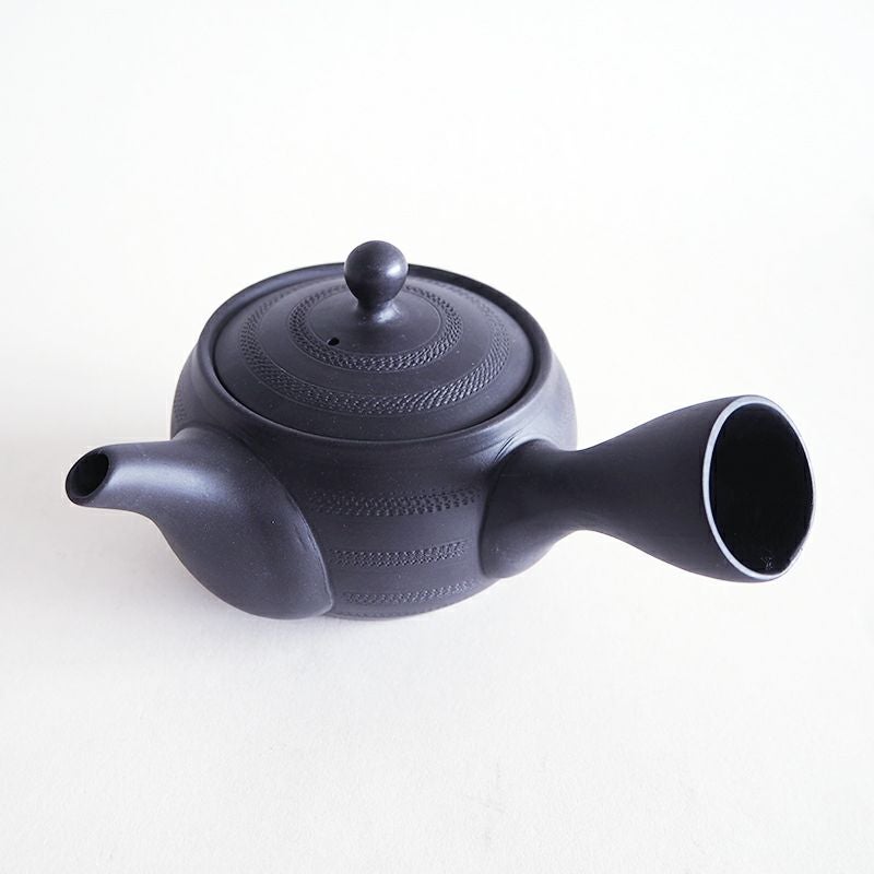 玉光 黒泥切立 ビリ急須｜和食器通販｜織部 Online Store【公式】