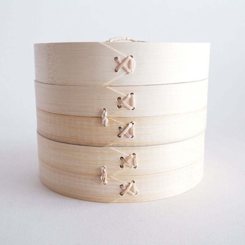 水分の吸収など天然素材の特性で美味しく調理できます