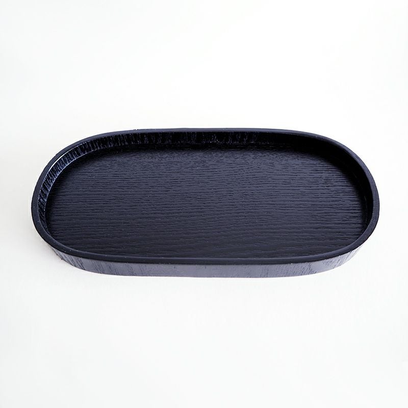 軽くて使いやすい木製のトレーです