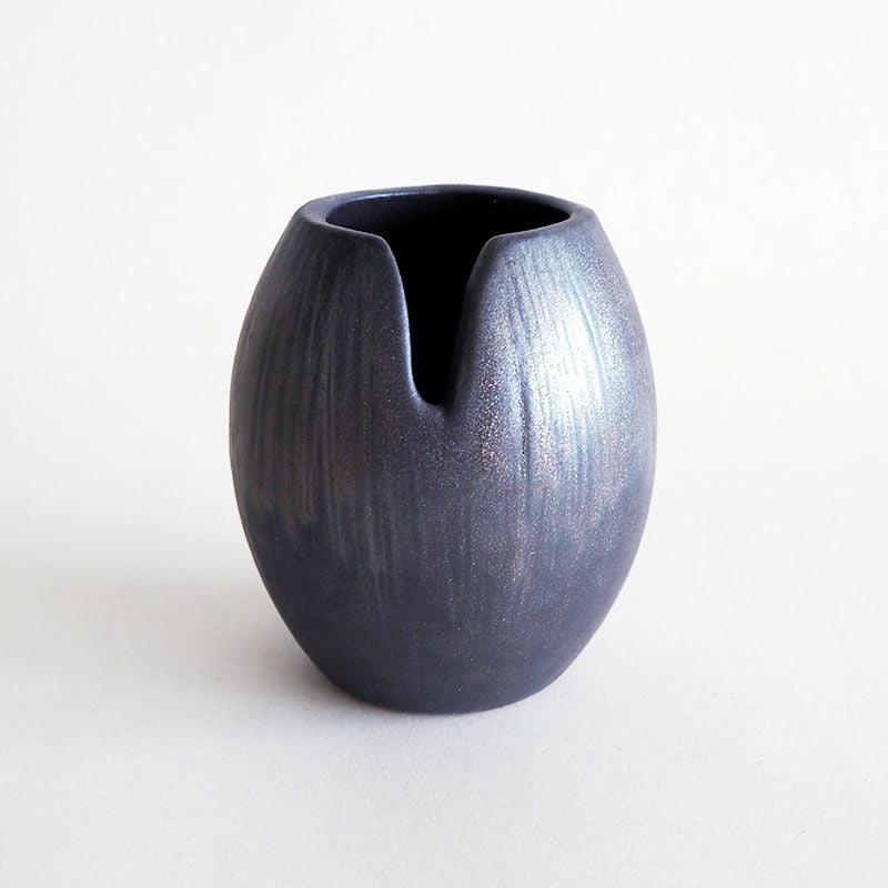 アンティーク黒と青の六角形陶器花瓶 花瓶 六角｜和食器通販｜織部 Online Store【公式】