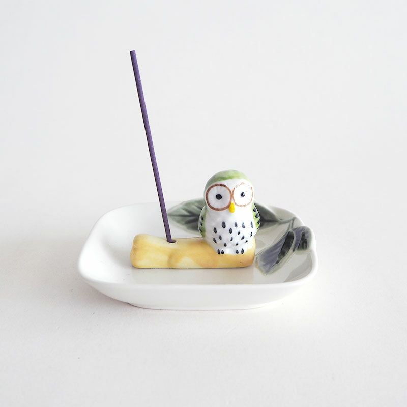 縁起の良いふくろうの香立です