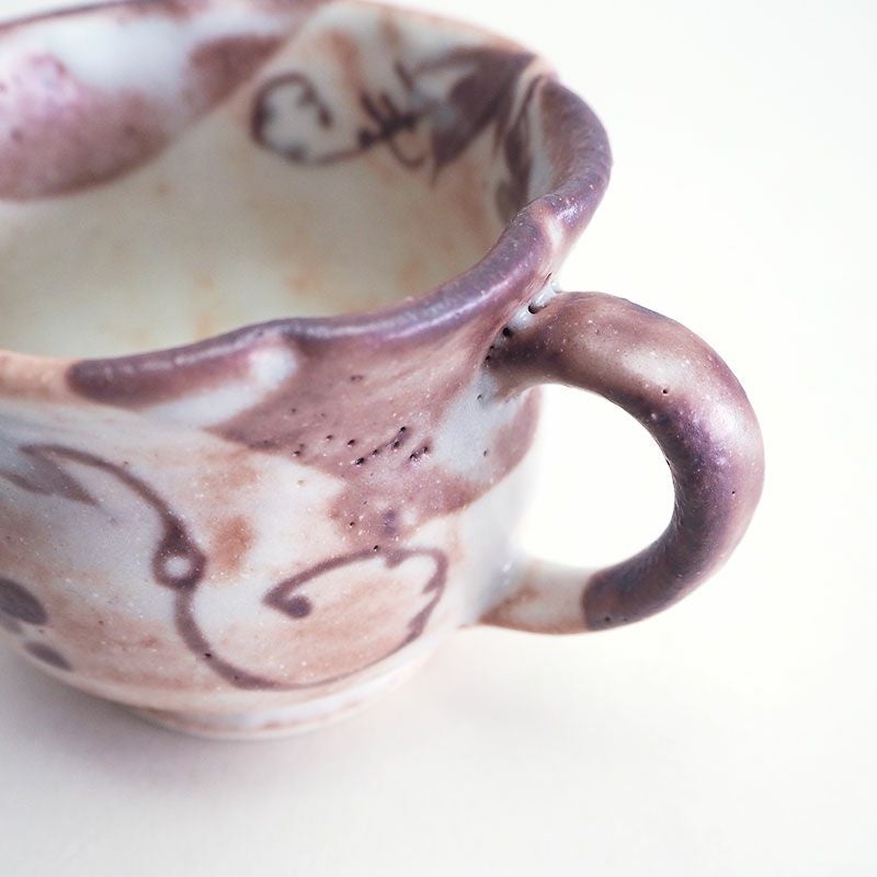 落ち着いた雰囲気で珈琲を引き立てます