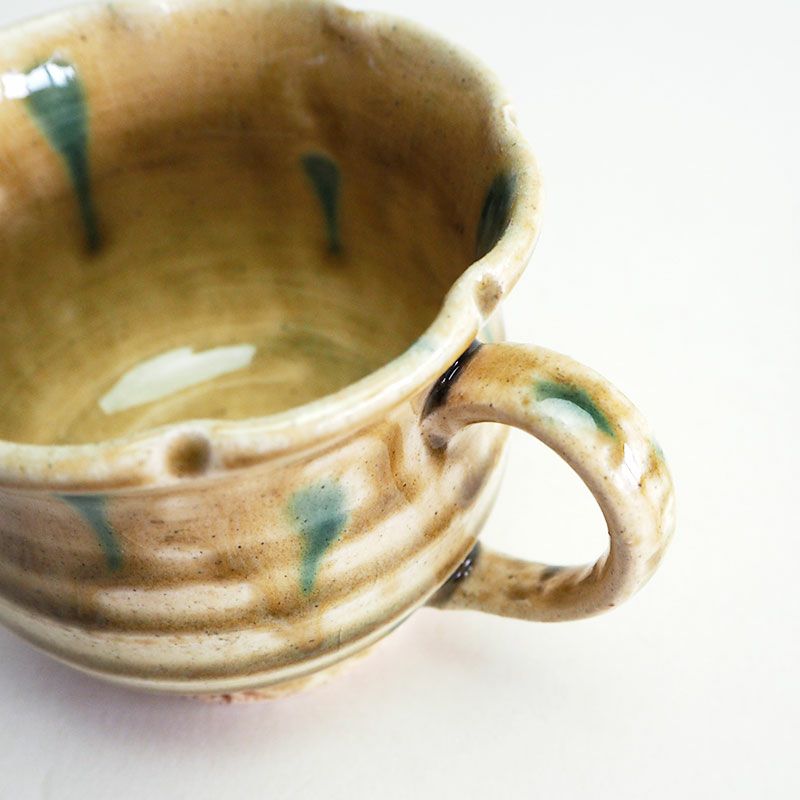 落ち着いた雰囲気で珈琲を引き立てます