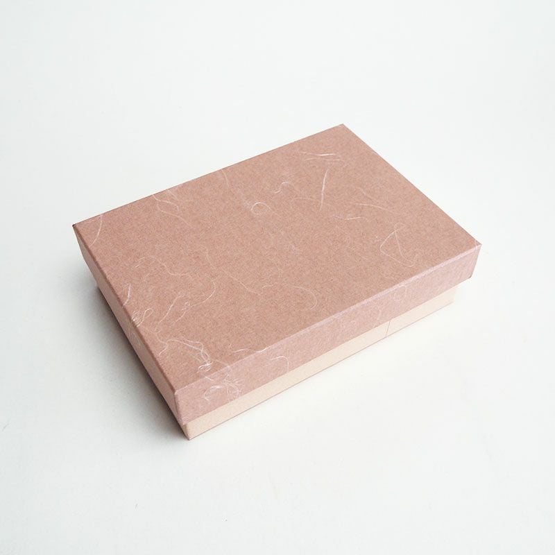 化粧箱に入り贈り物にも最適です