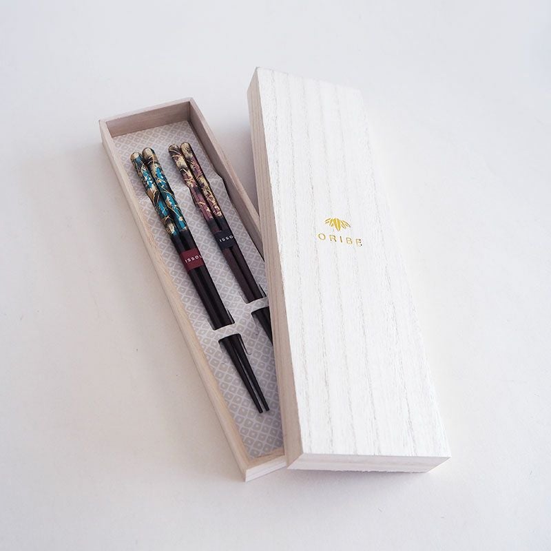 桐箱付きで贈り物におすすめです