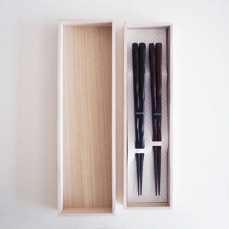 桐箱付きで贈り物におすすめです