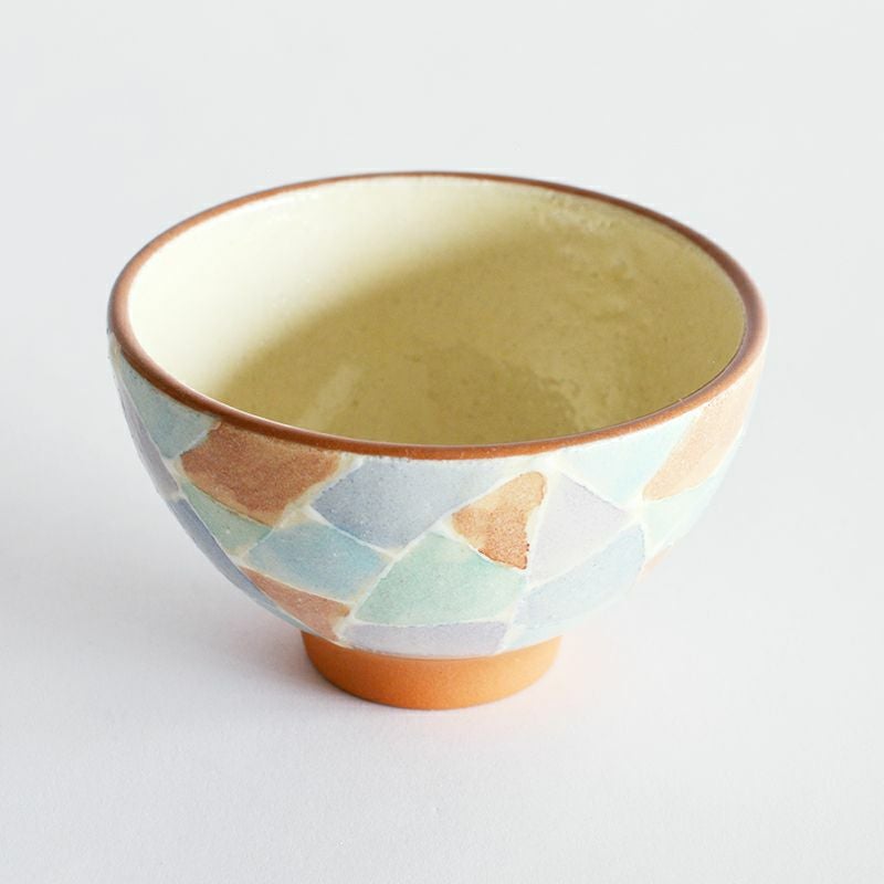 クラフト感のあるやさしい色合い