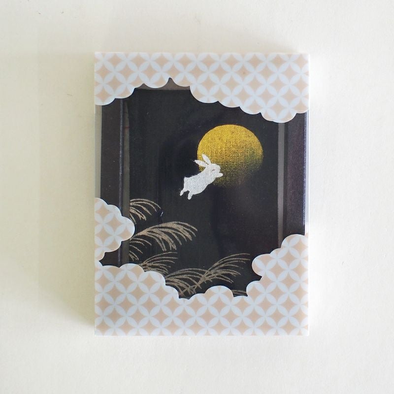 クリア仕様のパッケージは贈り物にも最適です