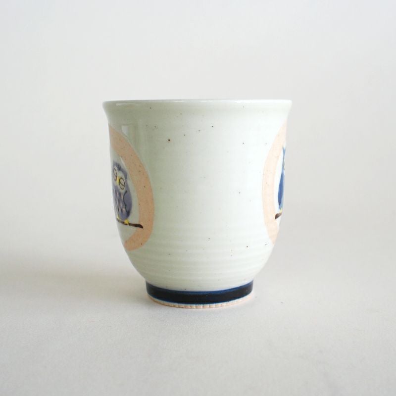 絵柄は対象に2つ入っていますこちらは横面です