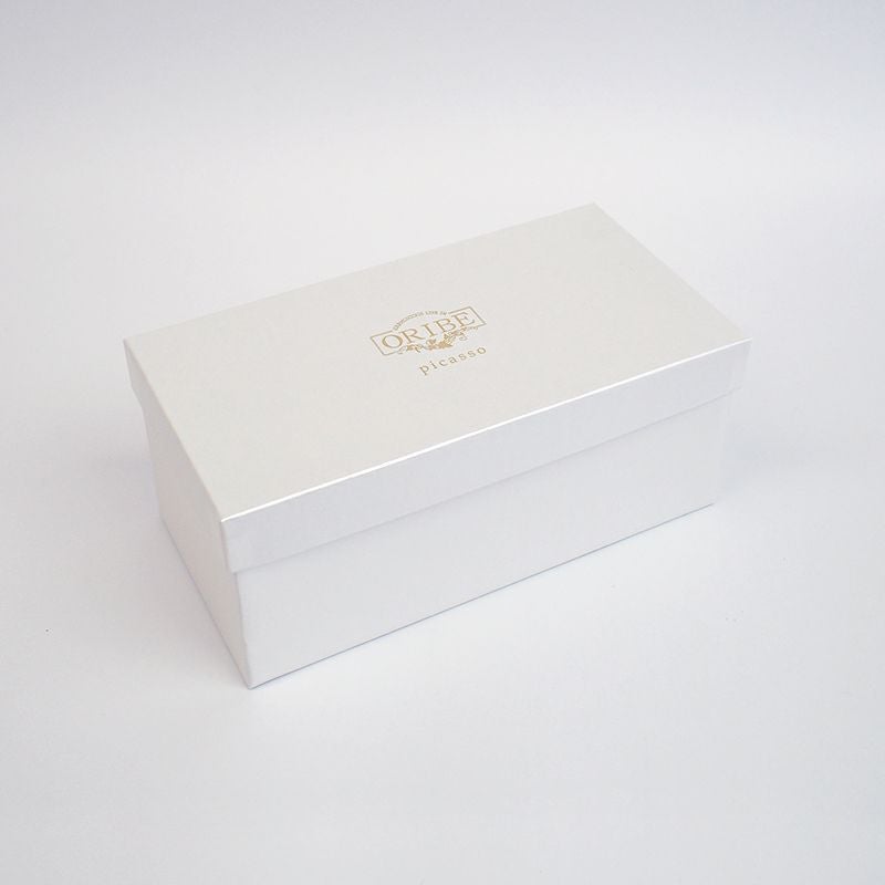 箱にはいっているので贈り物にぴったりです