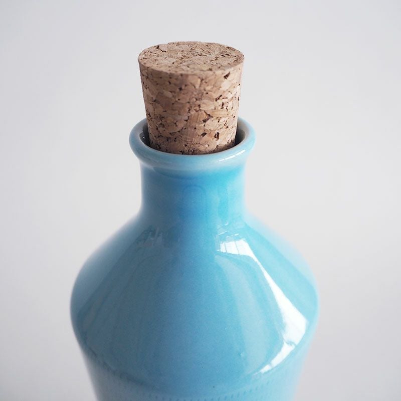 コルク栓が付きます